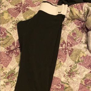 Love pink cropped leggings